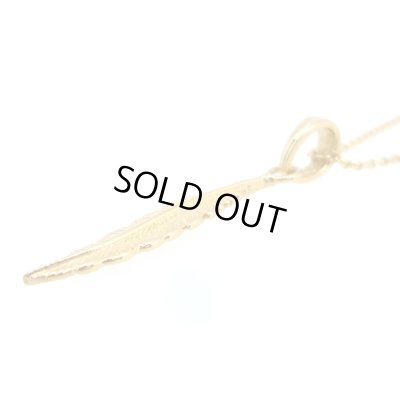 メンズ K18イエローゴールド フェザーペンダント