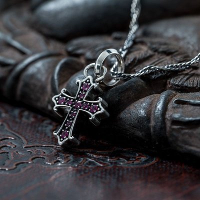 ルビー メンズクロスネックレス