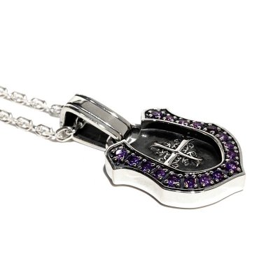 馬蹄をモチーフにしたメンズホースシューネックレス「シャドウクロスホースシューペンダント(アメジスト)」