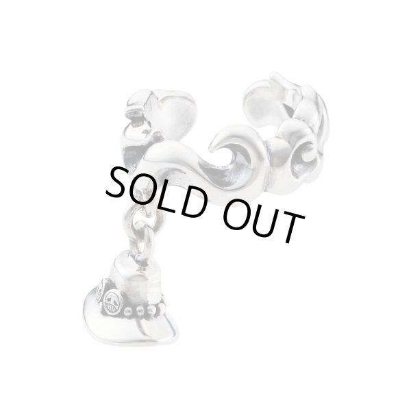 エース「帽子」イヤーカフ