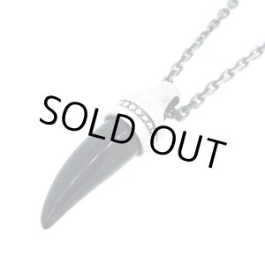 画像: 漆黒の牙をイメージしたオニキスネックレス「black fang pendant」