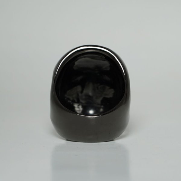 スタイリッシュな印象のお洒落なスカルリング|シルエットスカルリング(ブラック)