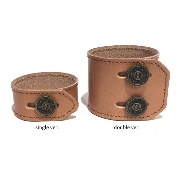 リリーボタン シングルレザーブレスレット(ナチュラルブラウン)アークシルバーアクセサリーズ