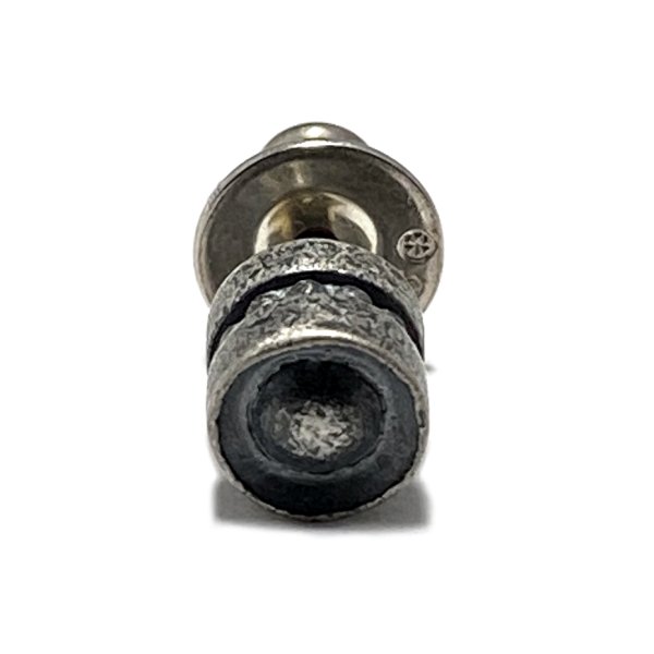 シンプルなデザインの人気スタッドピアス「ボールピアス」